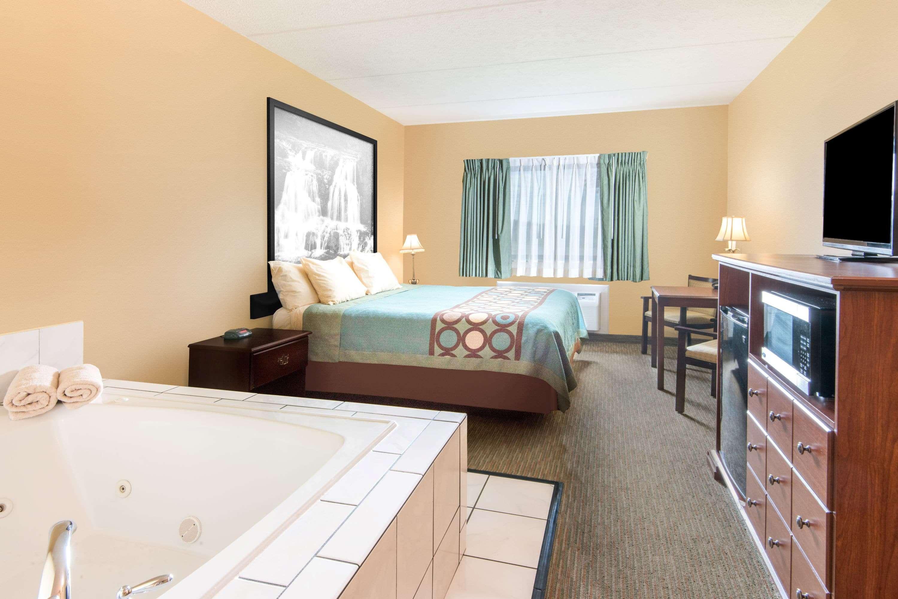 Super 8 By Wyndham Henrietta/Rochester Area Luaran gambar